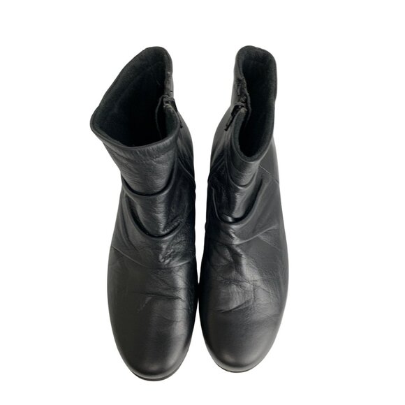 Women's Munro Riley Black Leather Boots size 5.5 - Picture 3 of 10